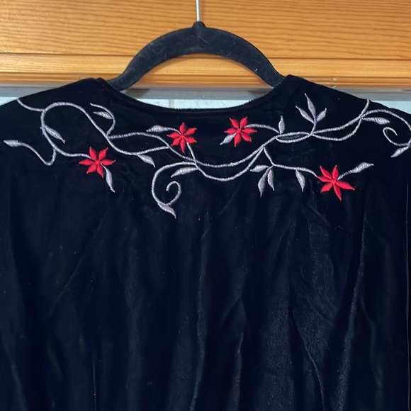 VICTORIA’S SECRET COLLECTION BLACK VELVET LONG ROBE S - Picture 8 of 8